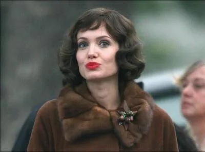 Qui est cette dame ?