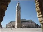 Dans quelle ville marocaine peut-on admirer la Mosque Hassan II ?