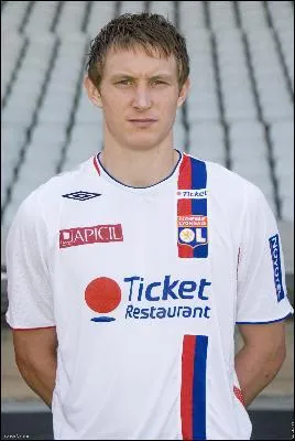 Qui est ce footballeur ?