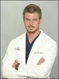 Avec qui Mark Sloane couche-t-il parmi ces propositions ?