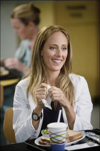 Avec qui Teddy Altman veut-elle une histoire d'amour ?