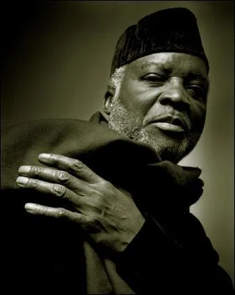 Pionnier de l'improvisation modale. Depuis 1947 jusqu' nos jours il est l'un des plus influents leaders de trios du Jazz moderne.