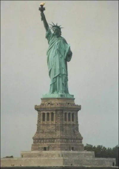 Dans quelle ville des Etats-Unis se trouve la statue de la Librt ?