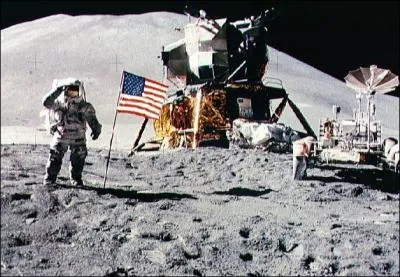 A ce jour c'est le seul astre sur lequel un tre humain ait pos le pied. A quelle date la mission Apollo XI permit-elle  Neil Armstrong d'tre le 1er homme  le faire ?