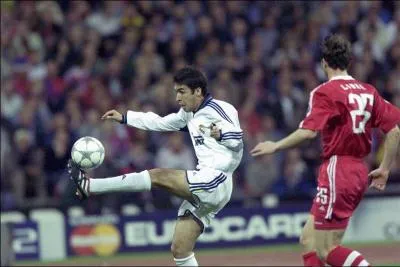 Qui est ce joueur en blanc ?