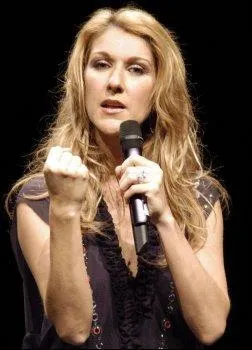 Combien de frres et soeurs a Cline Dion ?