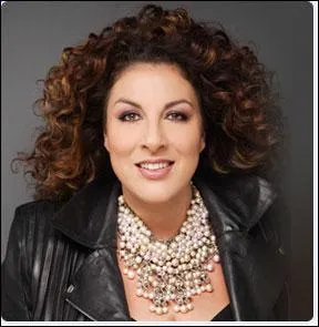 Marianne James - Elle est devenue clbre grce  son personnage de cantatrice loufoque nomm :