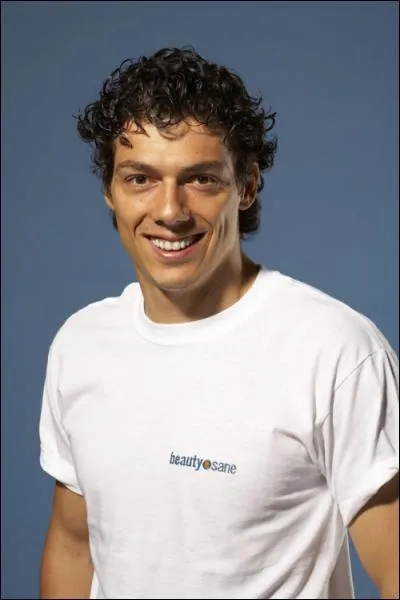 Tag Khris - Quelle mission de tl-ralit ce champion de roller a-t-il remporte en 2010 ?