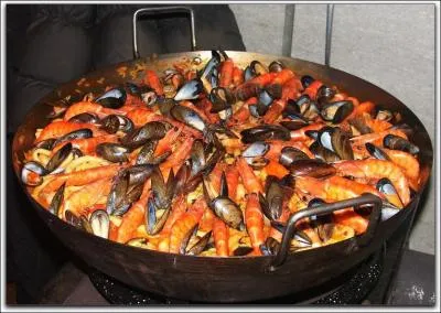 C'est un (une )... .