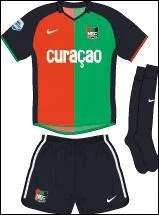 De quel club provient ce maillot ?