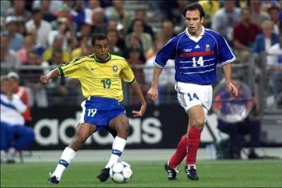 Qui est rentr en tant qu'attaquant ? (en jaune)