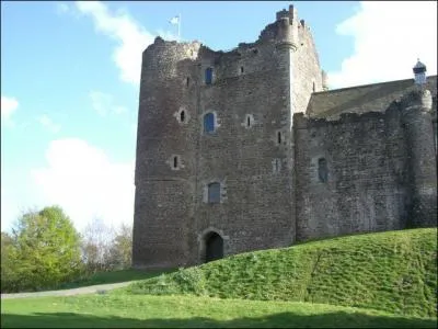 Quel film a t tourn au chteau de Doune ?