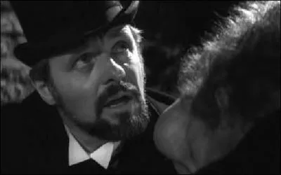 Pourquoi Elephant Man doit-il aller  l'hpital la seconde fois ?