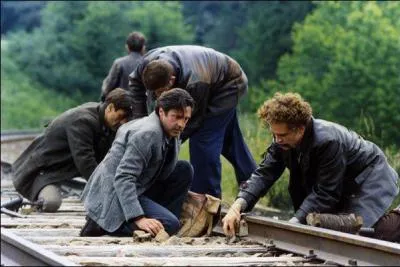 Dans ce film, son personnage se nomme Raymond