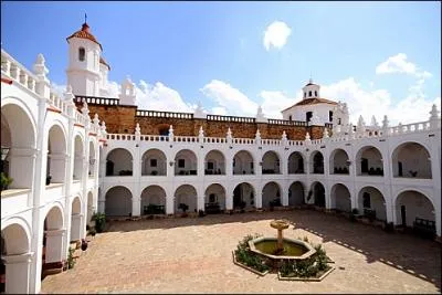 Aspirer avec la bouche