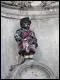 En Tenue cossaise, le Manneken Pis porte...