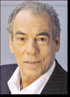 Michel Cordes (Roland Marci) est g ...