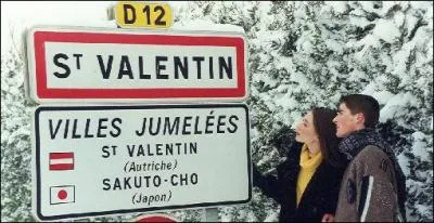 Il existe en France, une ville appele Saint Valentin, en Indre,  260km de Paris, et qui possde un magnifique...