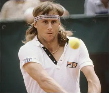 Il a remport le plus grand nombre de titres en simple messieurs  Rolland-Garros. Qui est-ce ?