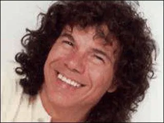 'Mais tu n'es pas l, et si je rve tant pis, quand tu t'en vas, j'dors plus la nuit'. Dans quelle chanson de Richard Cocciante entend-on ces paroles ?