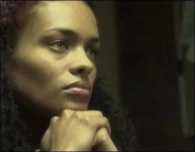 Cette nouvelle version est plus fidle au roman de King. Quel lment retrouve-t-on dans cette version et qui n'tait pas dans le film de 1976 ?