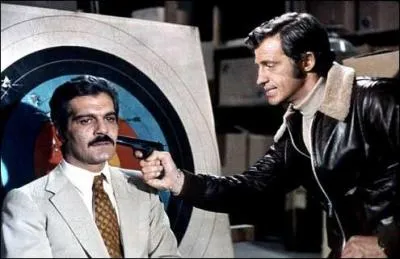 Quel est ce film qui réunit Belmondo, Omar Sharif et Robert Hossein ?