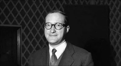 L'mission de Decaux s'appelait :