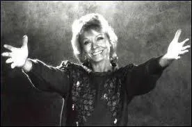 En 1962 , Isabelle Aubret chante :