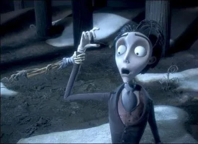 Qui double la marie dfunte que son personnage pouse involontairement dans les Noces funbres ?