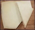 Quel est ce fromage de chvre  pte dure, utilis rap dans de nombreuses recettes ?