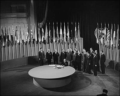 Quand la Charte des Nations unies fut-elle signée par les 51 Etats fondateurs de l'ONU ?