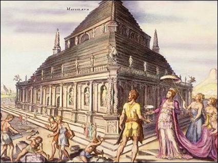 La cinquième Merveille du monde : Le Mausolee d'Halicarnasse, bâti en 352 av. J. C. par la Reine Artémise en l'honneur de son mari, le roi Mausole de Carie, mesurant 42 m. de hauteur et ...