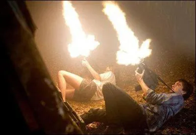 Quelle srie vnement, produite par Steven Spielberg, a diffus sa premire bande-annonce durant le Superbowl ?