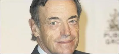 Le prsident de l'Oral, Lindsay Owen-Jones, quitte le groupe aprs plus de vingt ans de prsidence. Il avait toujours dit