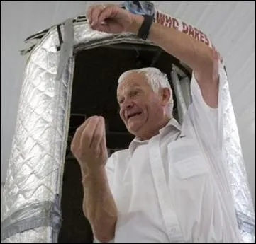 Pourquoi une sexagnaire s'est-elle fait arrter  Carcassonne pour  attentat  la pudeur  ?