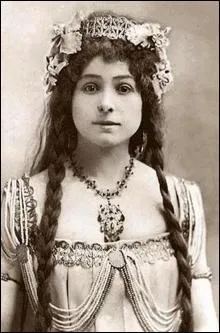 O les cendres de l'exploratrice Alexandra David-Nel ont-elles t disperses ?