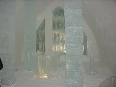 O se situe le plus grand htel de glace du monde ? (C'est en Sude ! )