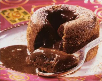 Quelle ptisserie a une cuisson trs courte, permettant au coeur de ce gteau d'tre semi-liquide ?