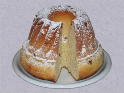 Quelle est cette brioche dont la forme est caractristique ? Elle se prpare dans un moule spcial en terre maille