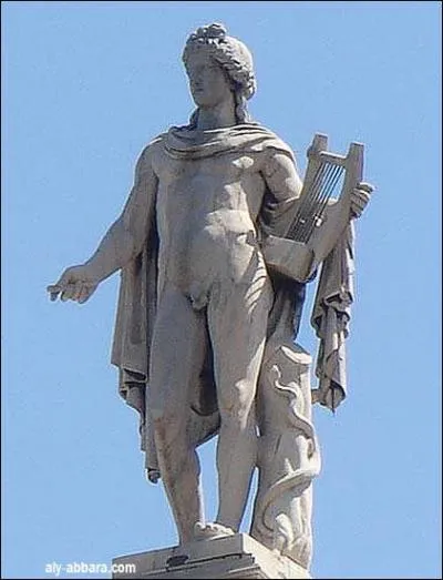 Quel est le nom latin d'Apollon ?