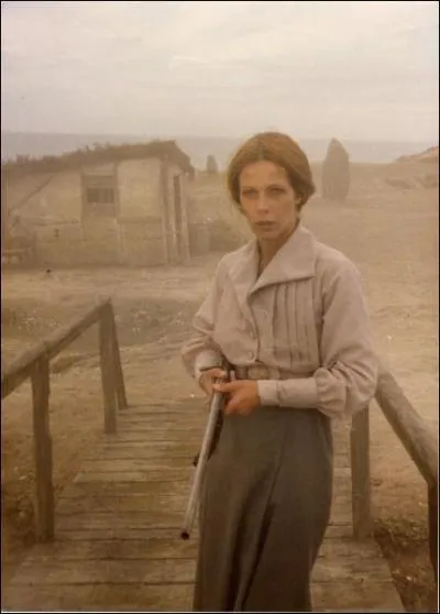 En 1979, Claude Jade est l'héroïne du feuilleton 'L'Ile aux trente... ' :