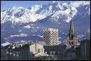 A quelle altitude se situe la ville de Grenoble ?