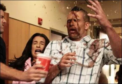 A quel parfum est le slushee que Puck offre  Rachel afin de la sduire dans la saison 1 ?