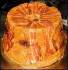 Comment se nomme ce plat savoyard de la valle de l'Arve  base de pommes de terre, lard, pruneaux et raisins secs ?