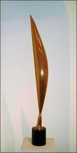 Sculpture cre en 1923, incarnant un pur lan, un mouvement ascensionnel. C'est ... .