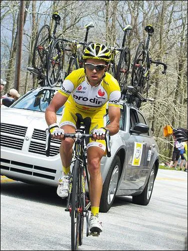 Ce coureur italien a dclar aprs un controle positif  la cocane 'je suis un cycliste pas un cocanomane' !