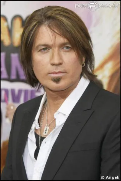 Qui est le pre de hannah montana ?