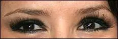 A qui sont ces yeux ?