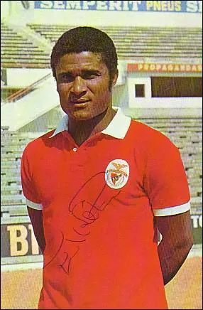 Au ballon d'or 1966, Eusebio tait ...
