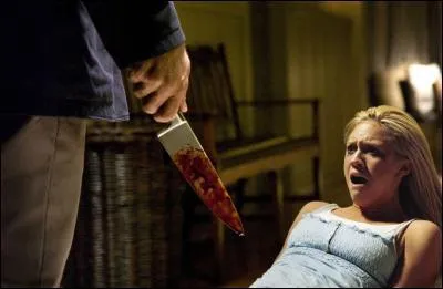 Avec quel instrument tue-t-il ?